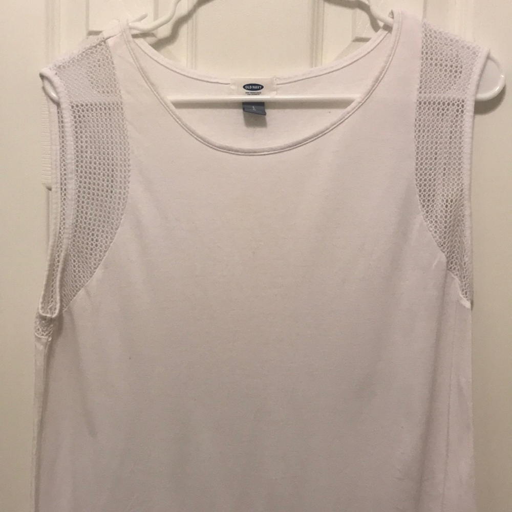 3/15 White sleeveless top mesh shoulders